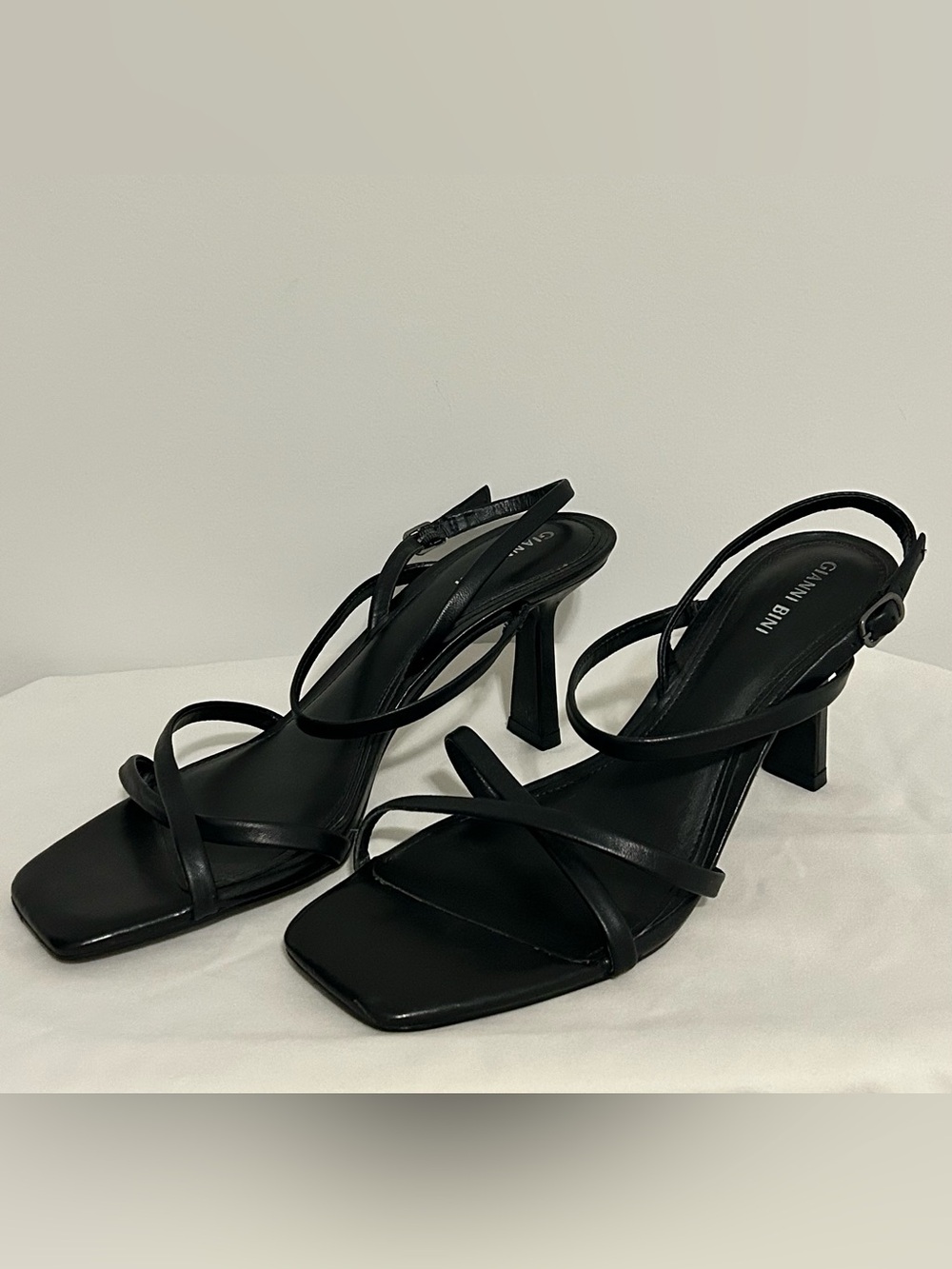 Gianni Bini Black Strappy Square-Toe Block Heel Sandals